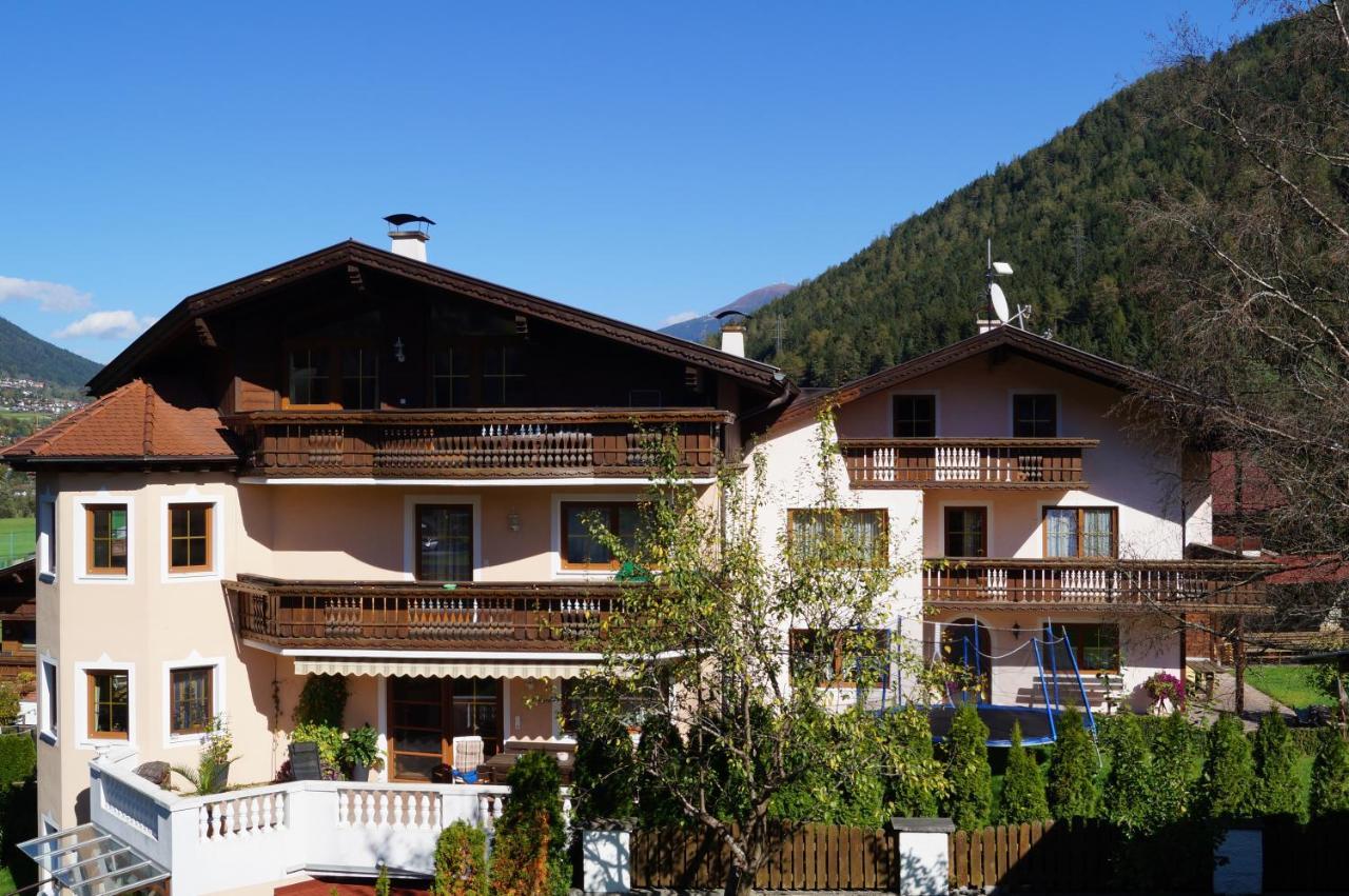Ferienhaus Bergblick Fulpmes Extérieur photo